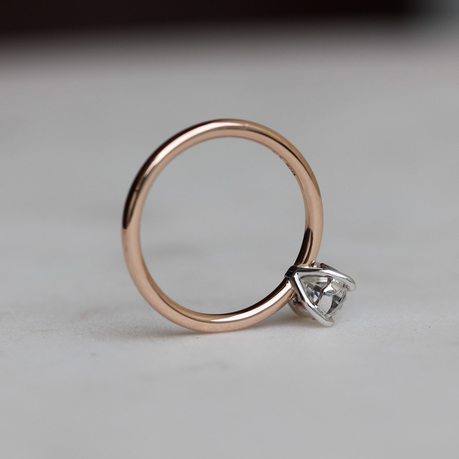 CLARA / MOISSANITE SOLITAIRE RING
