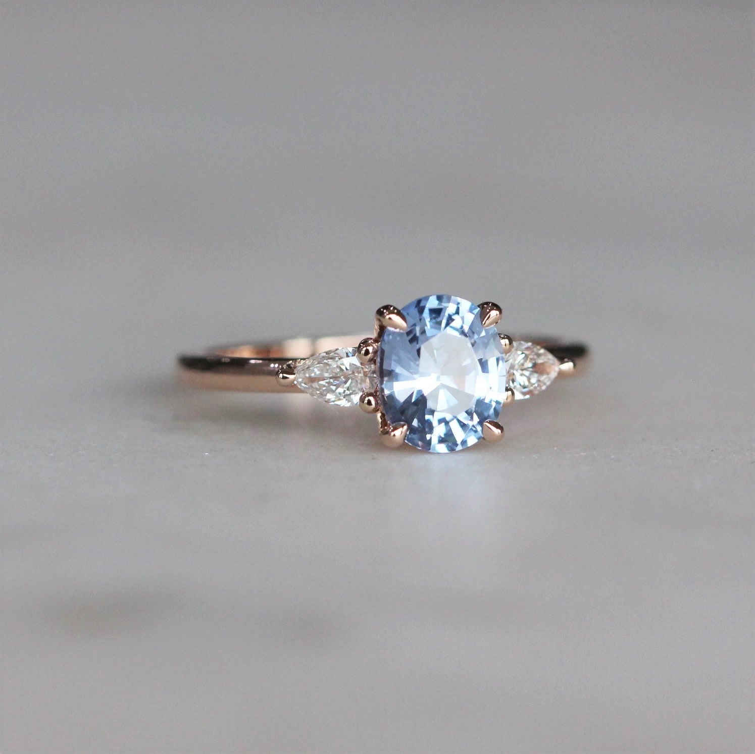 LILAC CEYLON / TRILOGY RING