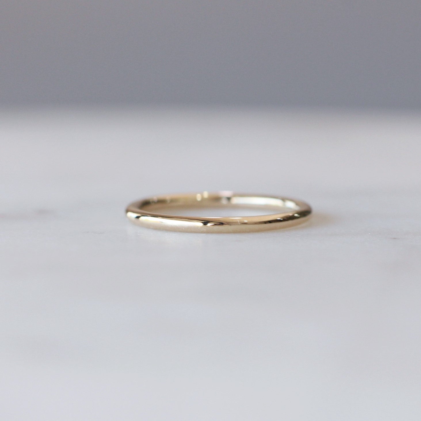 ROUND / WEDDING BAND