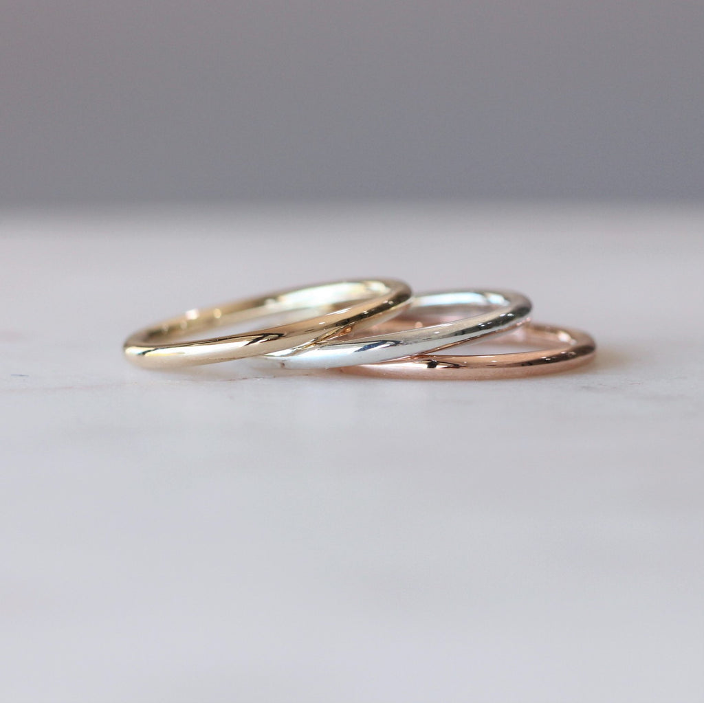 ROUND / WEDDING BAND