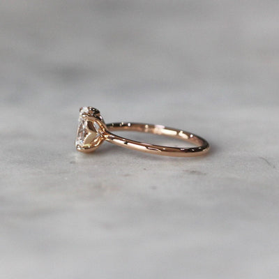 OVAL LAB CREATED DIAMOND / SOLITAIRE RING iV