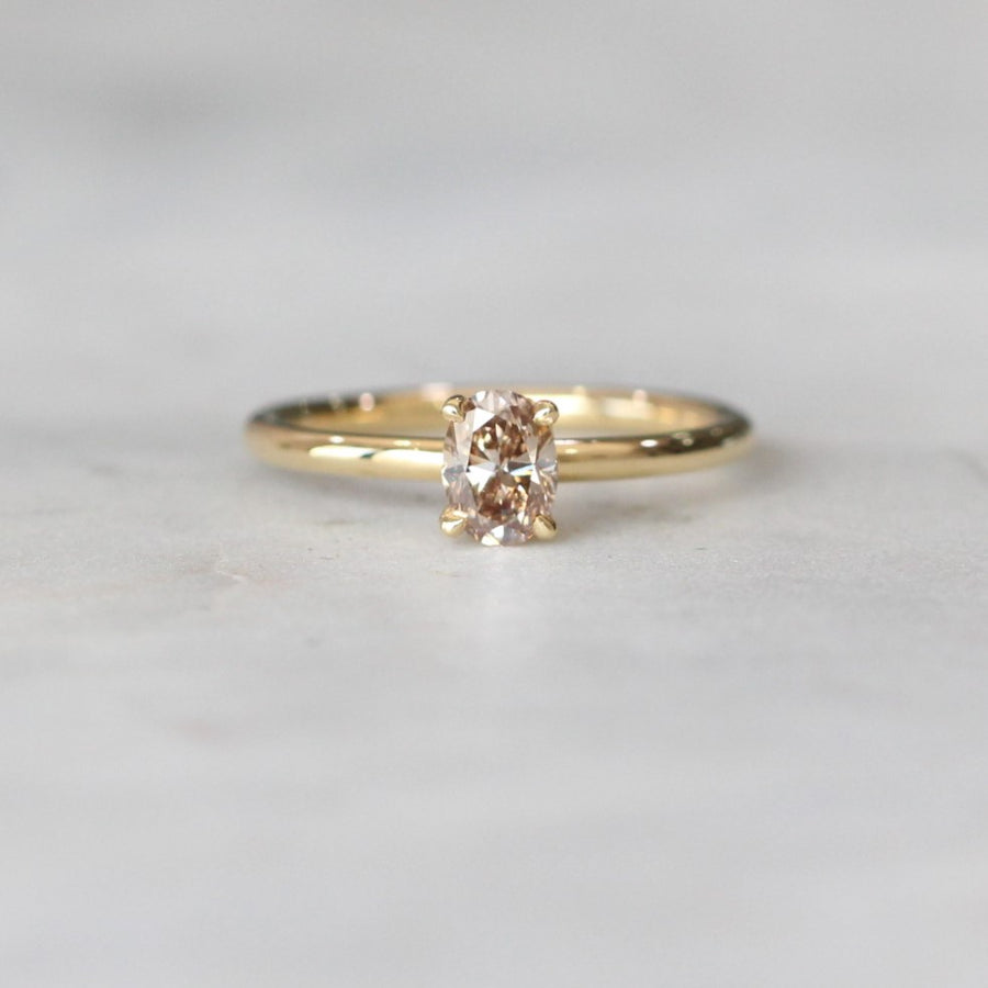 OVAL / ARGYLE SOLITAIRE RING II