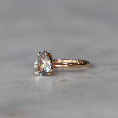 PEAR / GREY CEYLON SAPPHIRE RING II