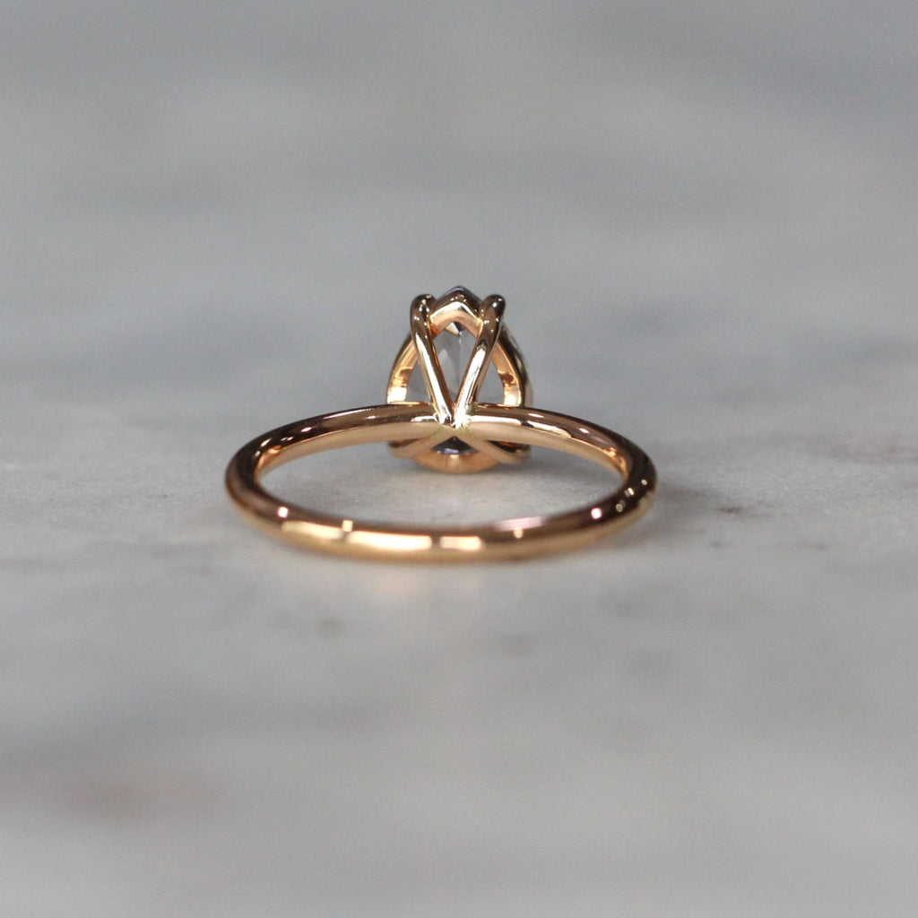 PEAR / GREY CEYLON SAPPHIRE RING II