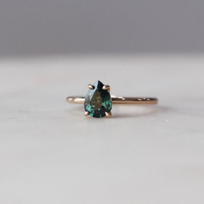 PEAR / SAPPHIRE SOLITAIRE RING