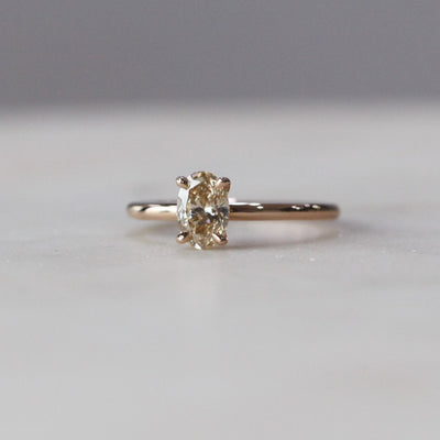 OVAL / ARGYLE SOLITAIRE RING II