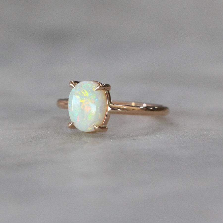 OPAL / OVAL RING