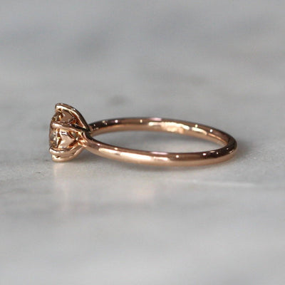 CHAMPAGNE ARGYLE / SOLITAIRE RING