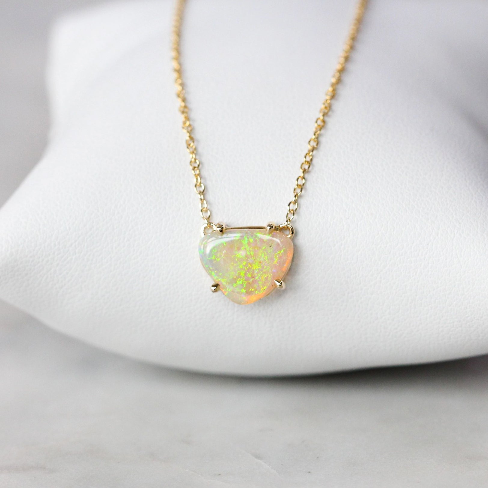 FREEFORM EAST WEST / OPAL NECKLACE II