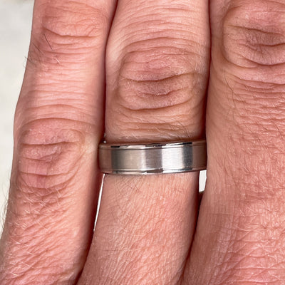 TITANIUM LINED / WEDDING BAND