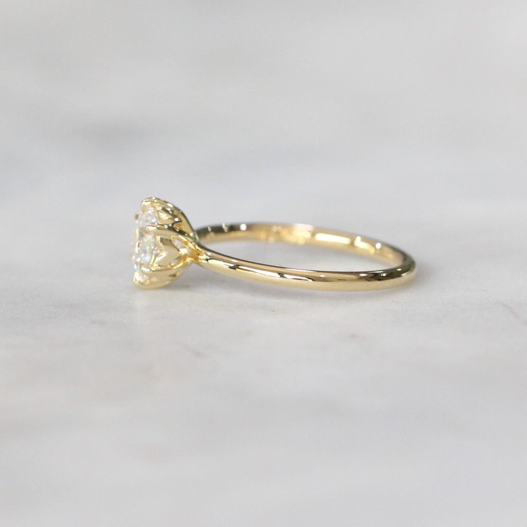 LAB CREATED / ROUND DIAMOND RING III