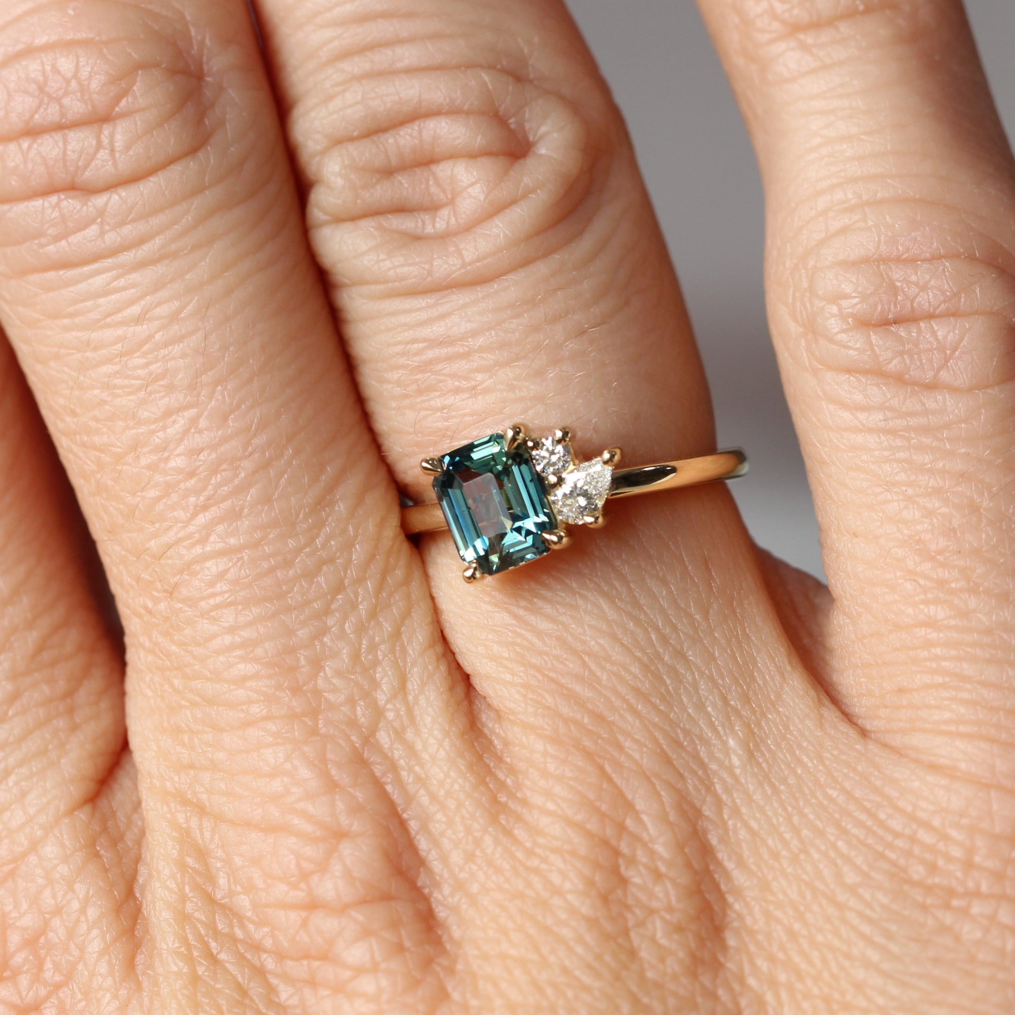 ASYMMETRIC SAPPHIRE RING