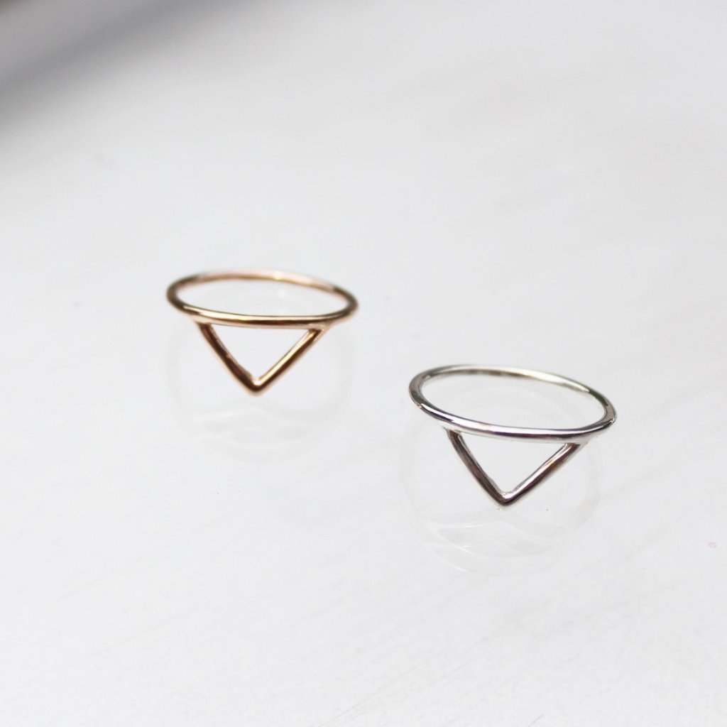DAISYS ARROW / RING