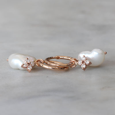 DIVINE PEARL & DIAMOND / HOOP EARRINGS