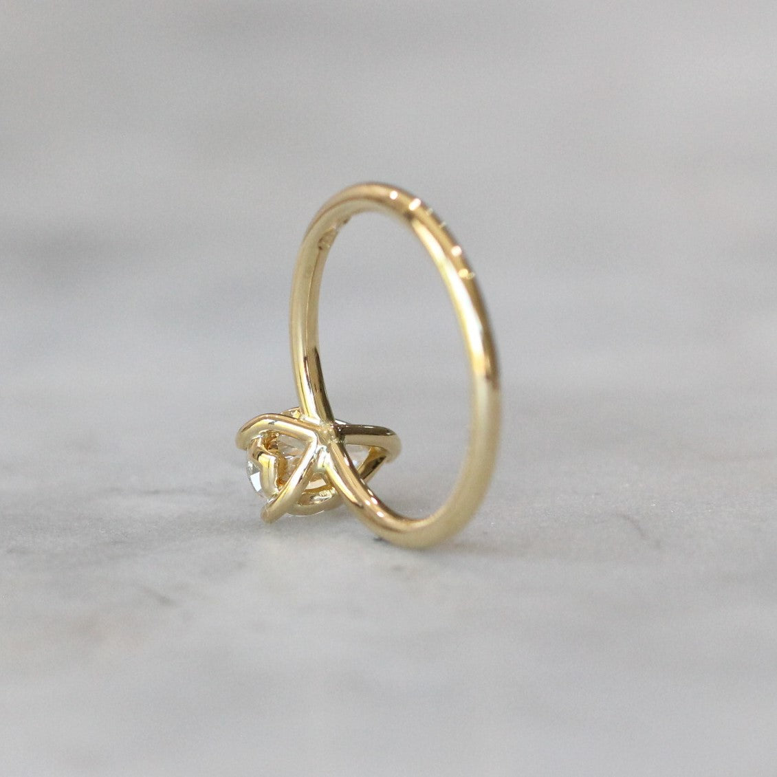 PEAR LAB CREATED DIAMOND / SOLITAIRE RING
