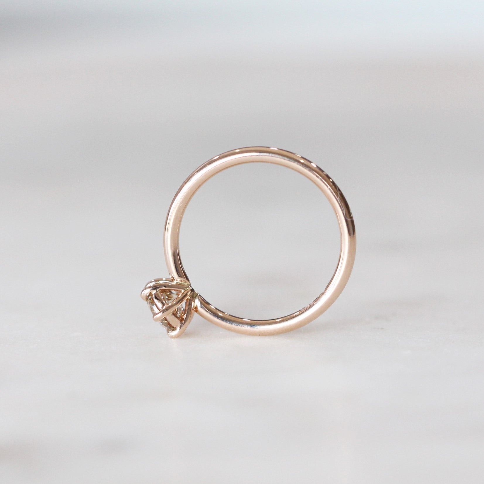 ARGYLE / SOLITAIRE RING Vi