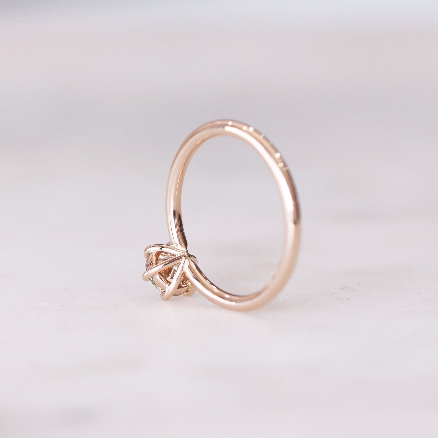 ARGYLE / SOLITAIRE RING Vi