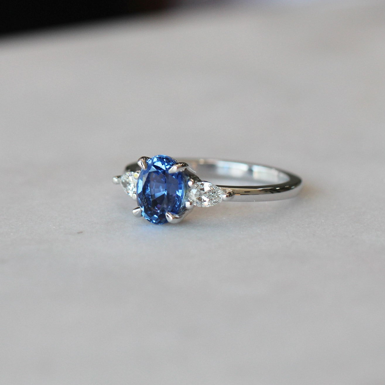 CEYLON / TRILOGY RING