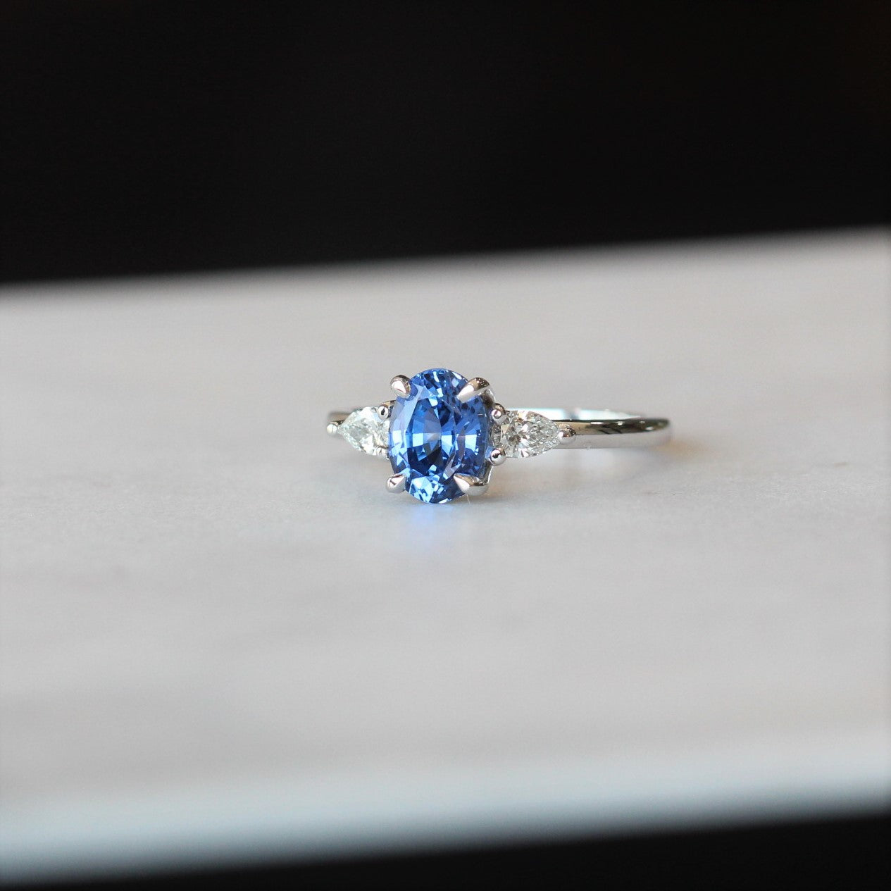 CEYLON / TRILOGY RING