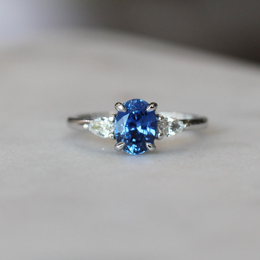 CEYLON / TRILOGY RING