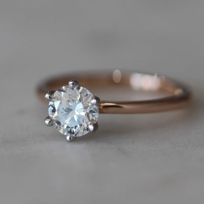 SOPHIE MOISSANITE / SOLITAIRE RING
