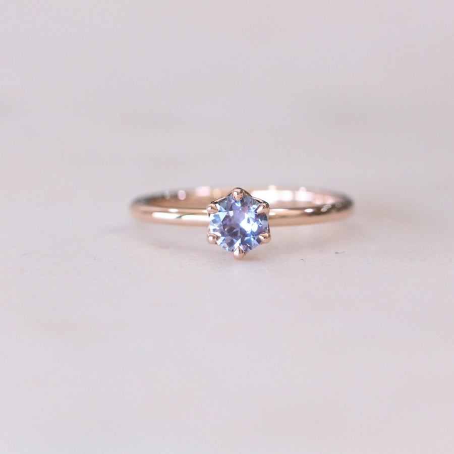 ROUND / CEYLON SOLITAIRE RING