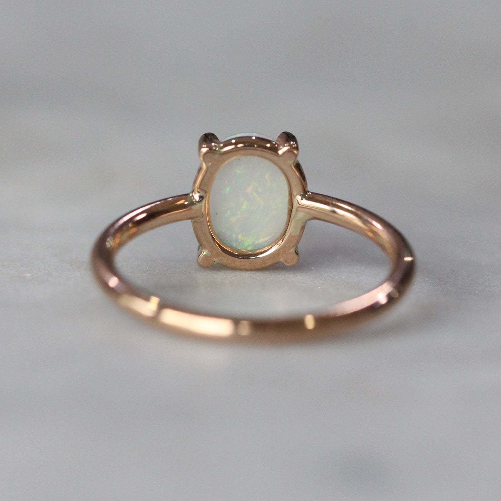 OPAL / OVAL RING III
