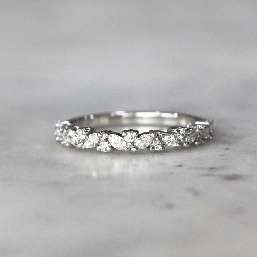 Laila alternating diamond wedding band