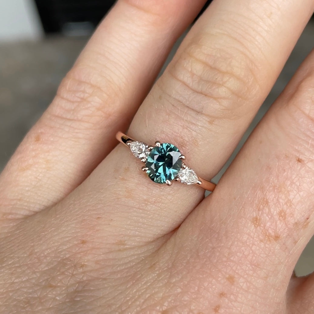 OVAL PARTI / TRILOGY RING II