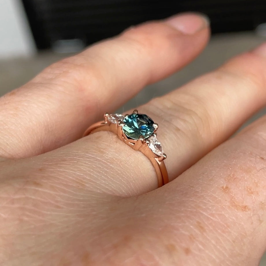 OVAL PARTI / TRILOGY RING II