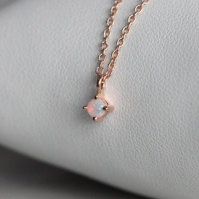 ROUND PETITE OPAL / NECKLACE