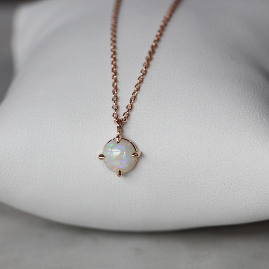 ROUND / OPAL NECKLACE