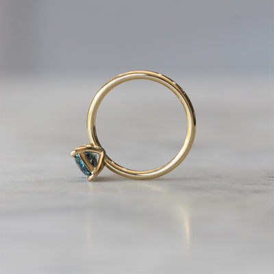 MADAGASCAN SAPPHIRE / SOLITAIRE RING