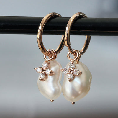 DIVINE PEARL & DIAMOND / HOOP EARRINGS