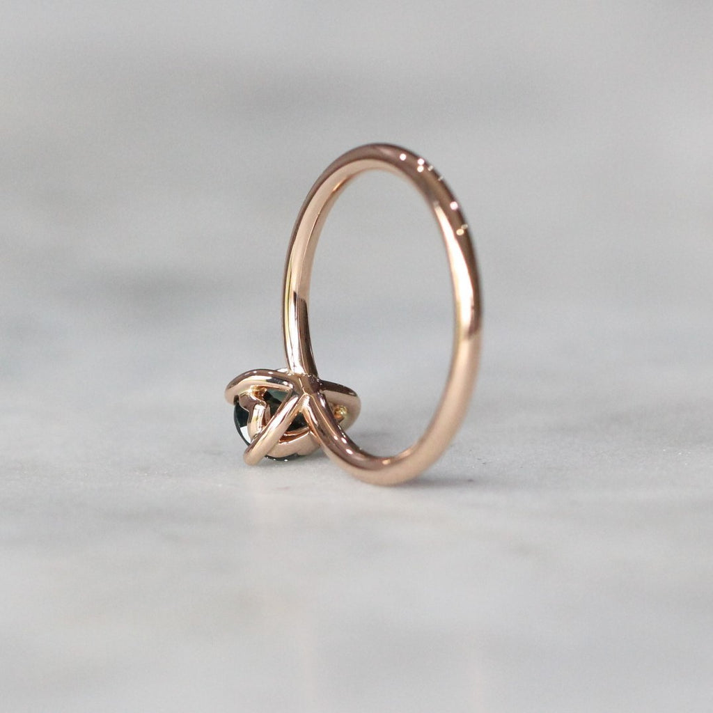 PEAR PARTI SAPPHIRE RING III