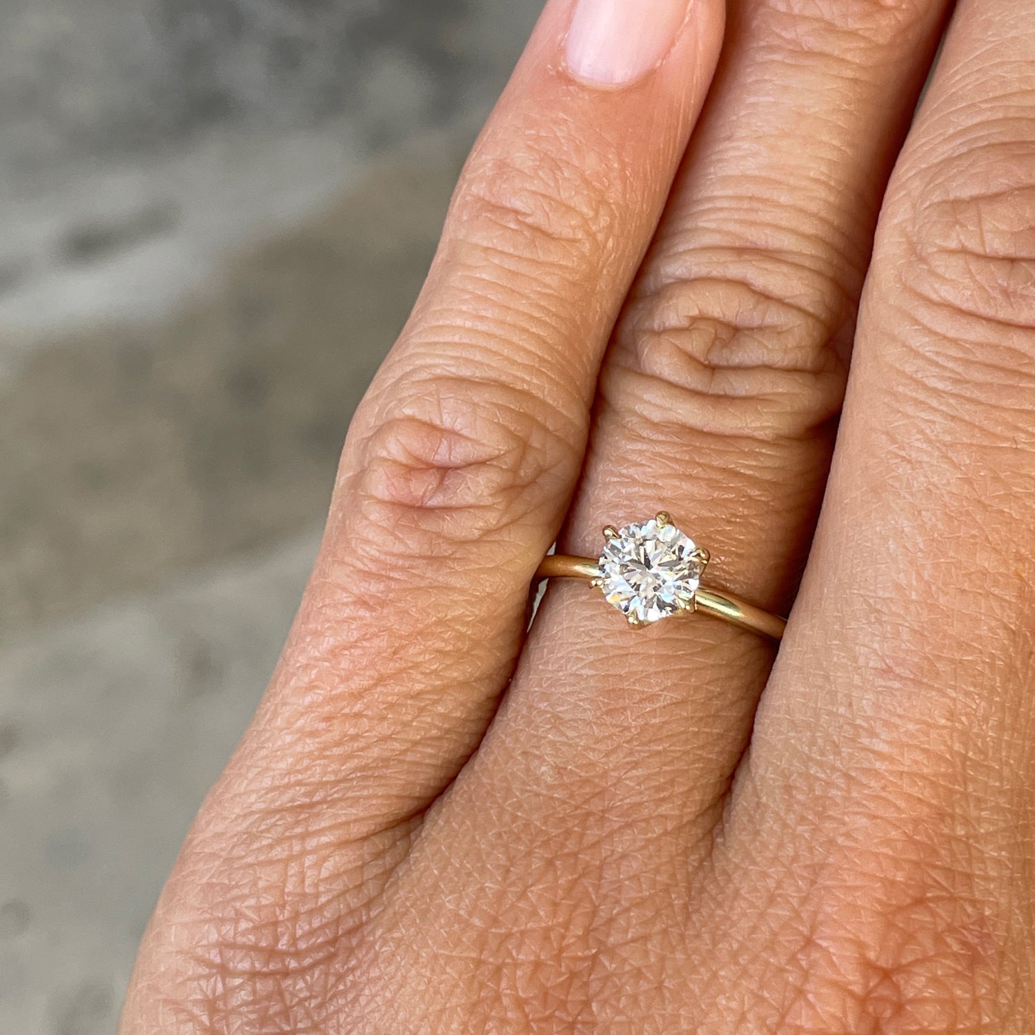 ROUND LAB DIAMOND \ LOTUS RING II