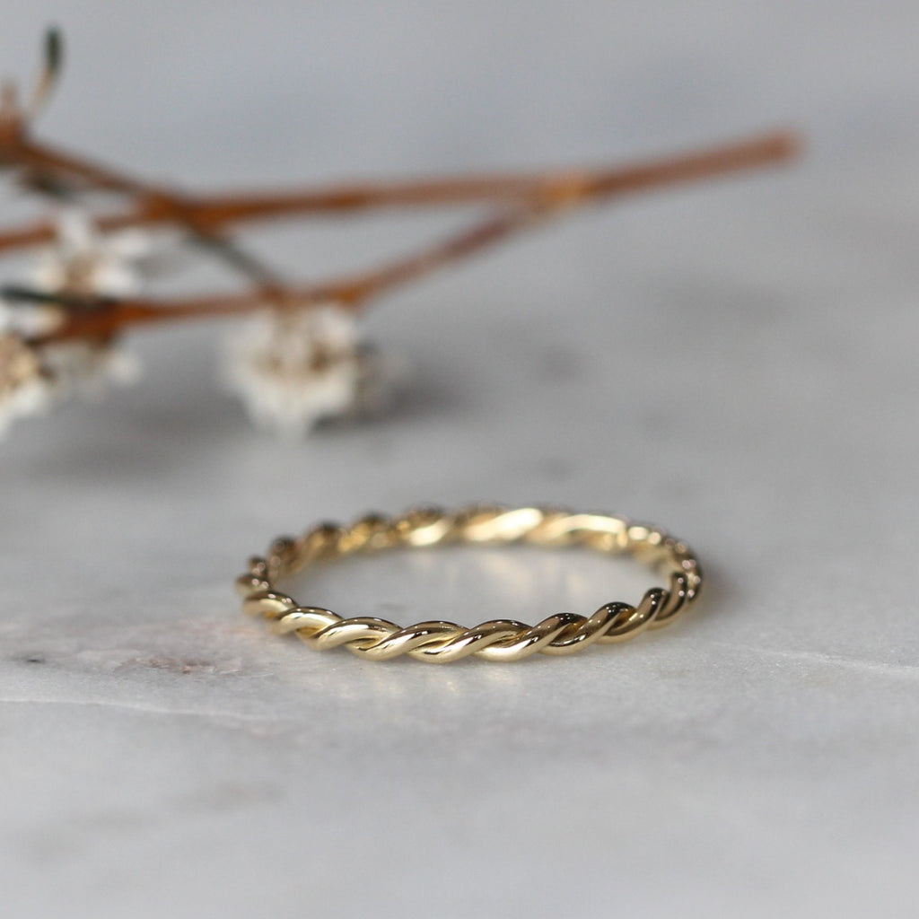 AVA LOOSE TWIST | WEDDING BAND