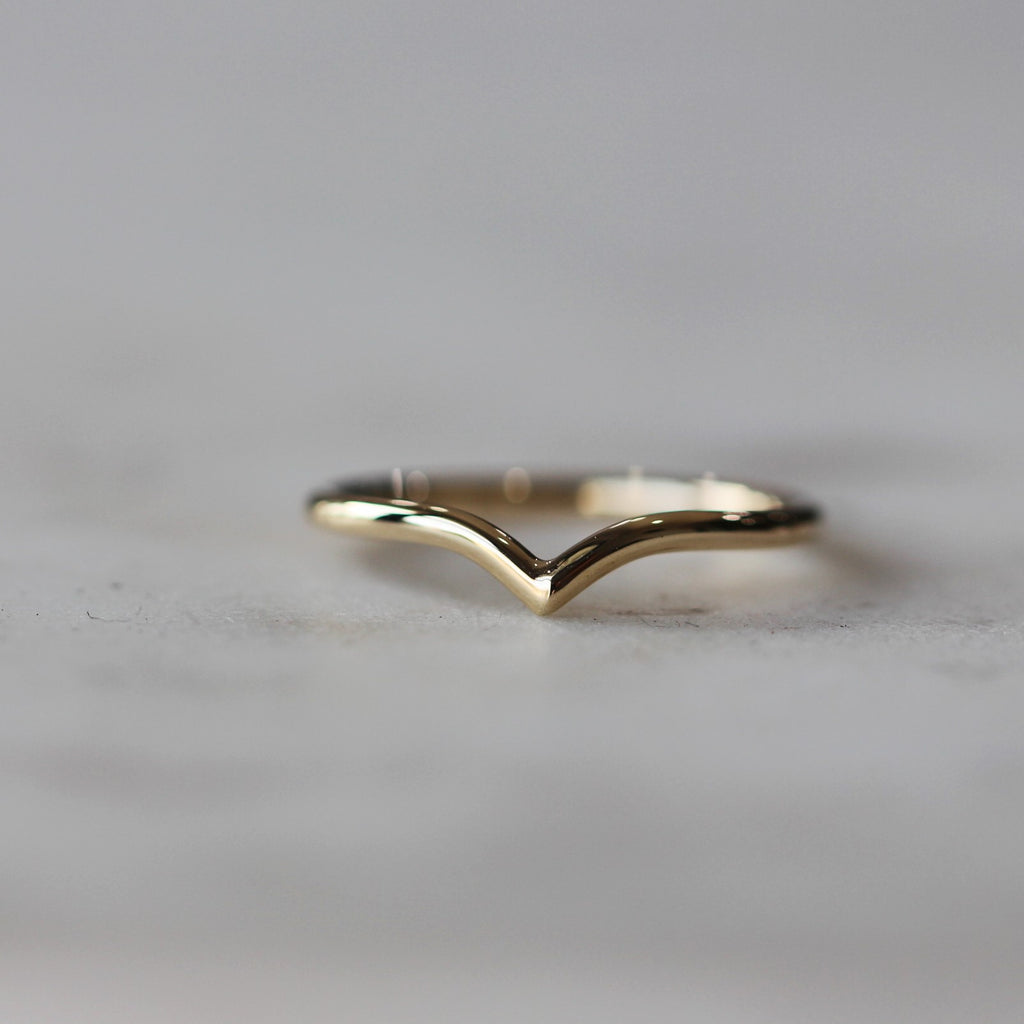 billy wedding band yellow gold
