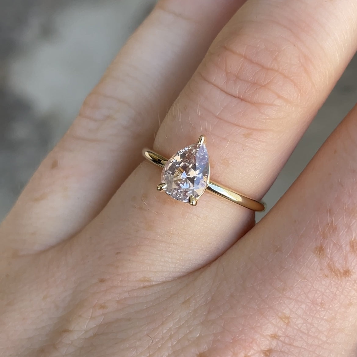 PEAR CEYLON SAPPHIRE RING