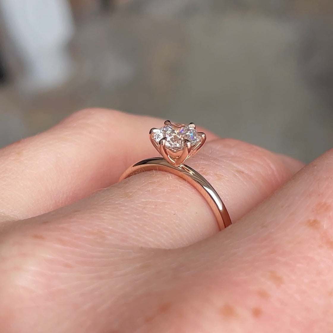 LAB CREATED / ROUND DIAMOND RING IV