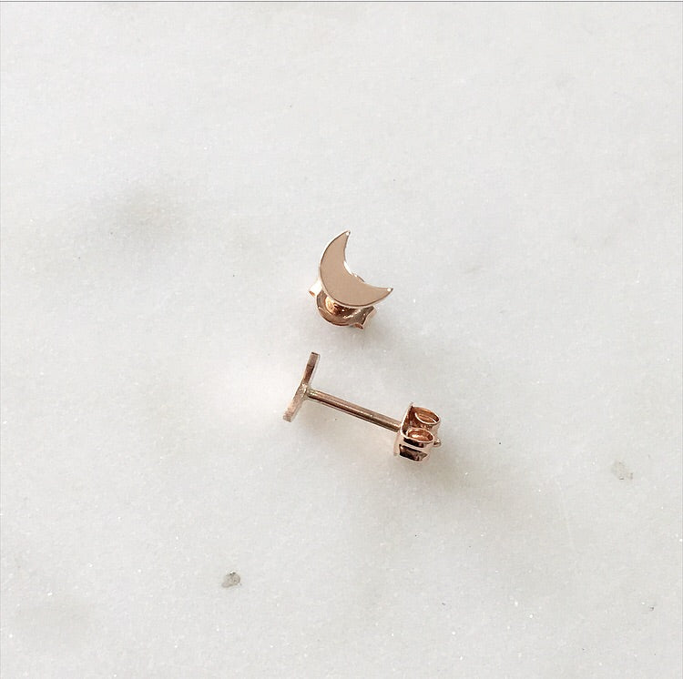 CRESCENT MOON / EARRINGS