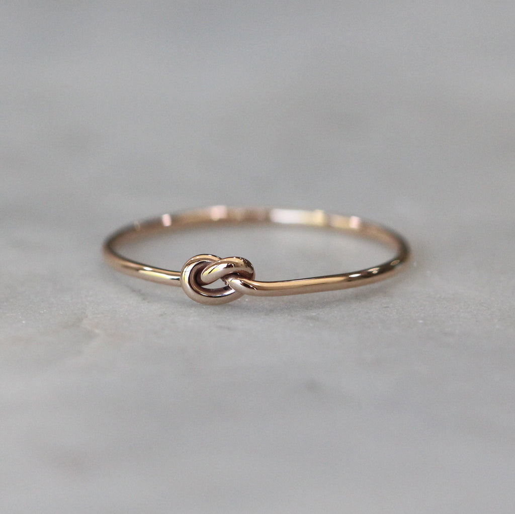 gold knot ring