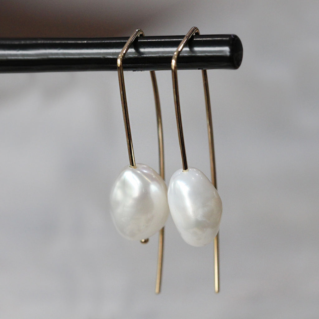 pearl trail earrings