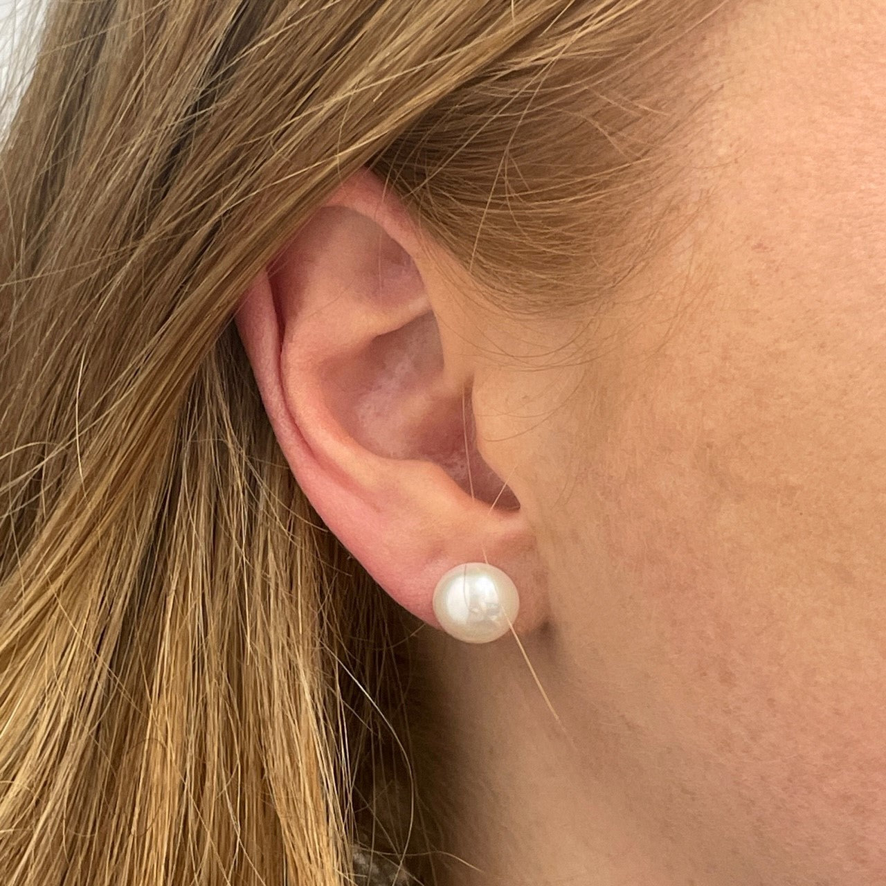 PEARL | STUD EARRINGS