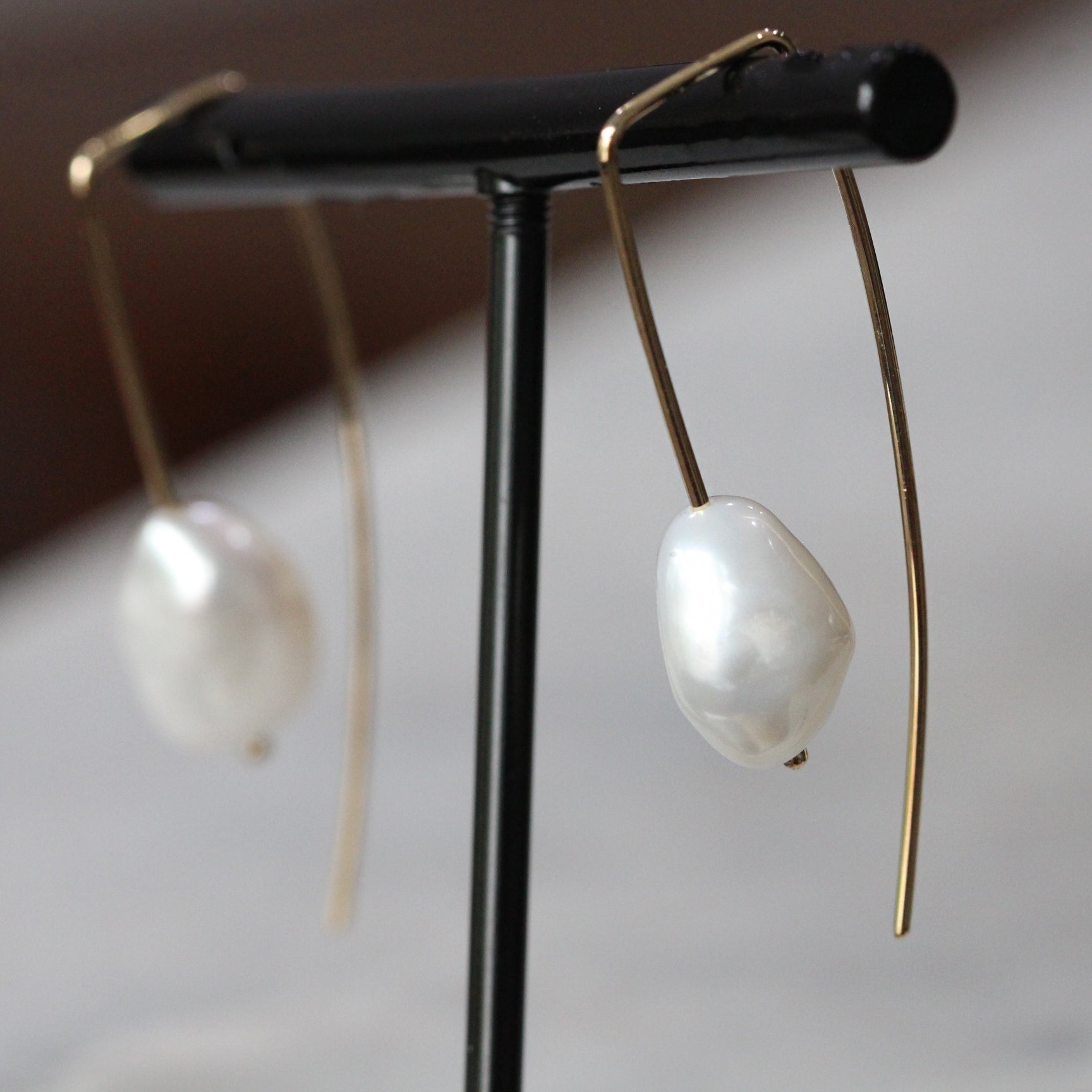 pearl trail earrings