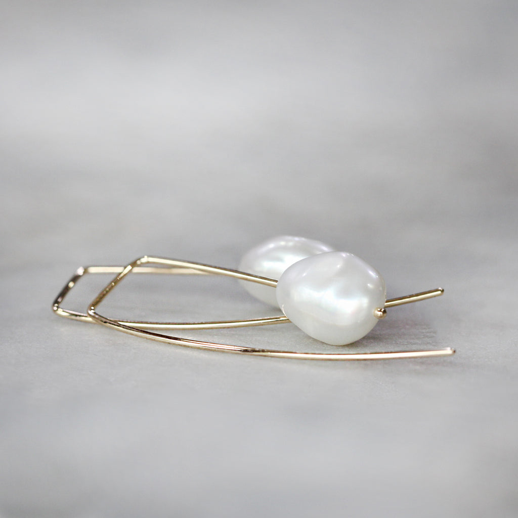 pearl trail earrings