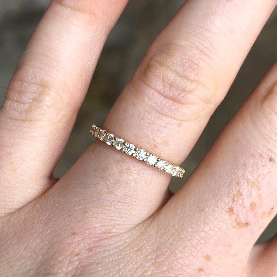 PETITE MIA / WEDDING BAND