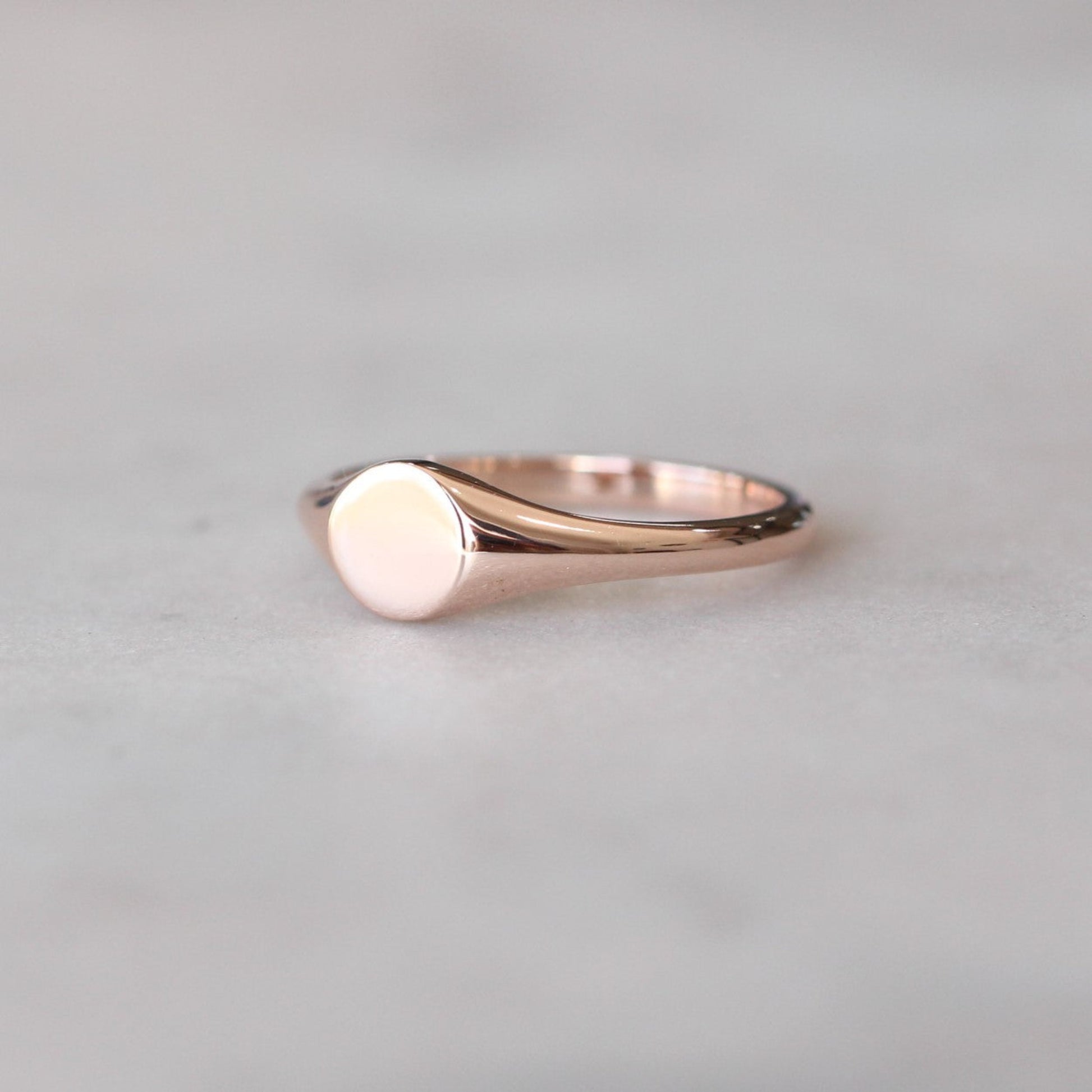 rose gold Round Signet Ring side