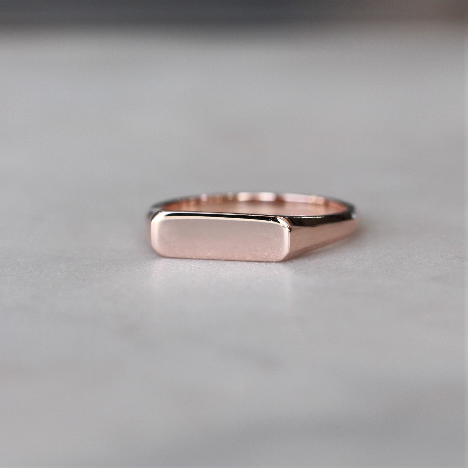 rose gold bar signet ring side